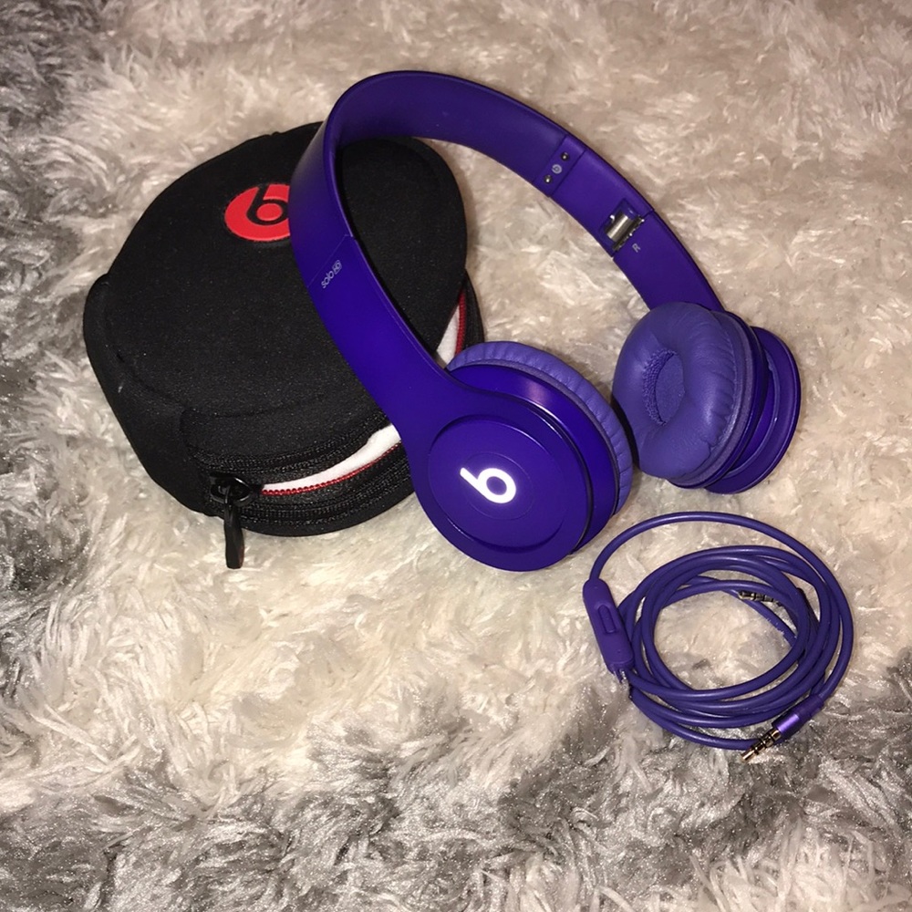 Beats solo hd headphones